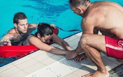 Conozca los derechos legales de su familia tras un accidente mortal en una piscina en Florida